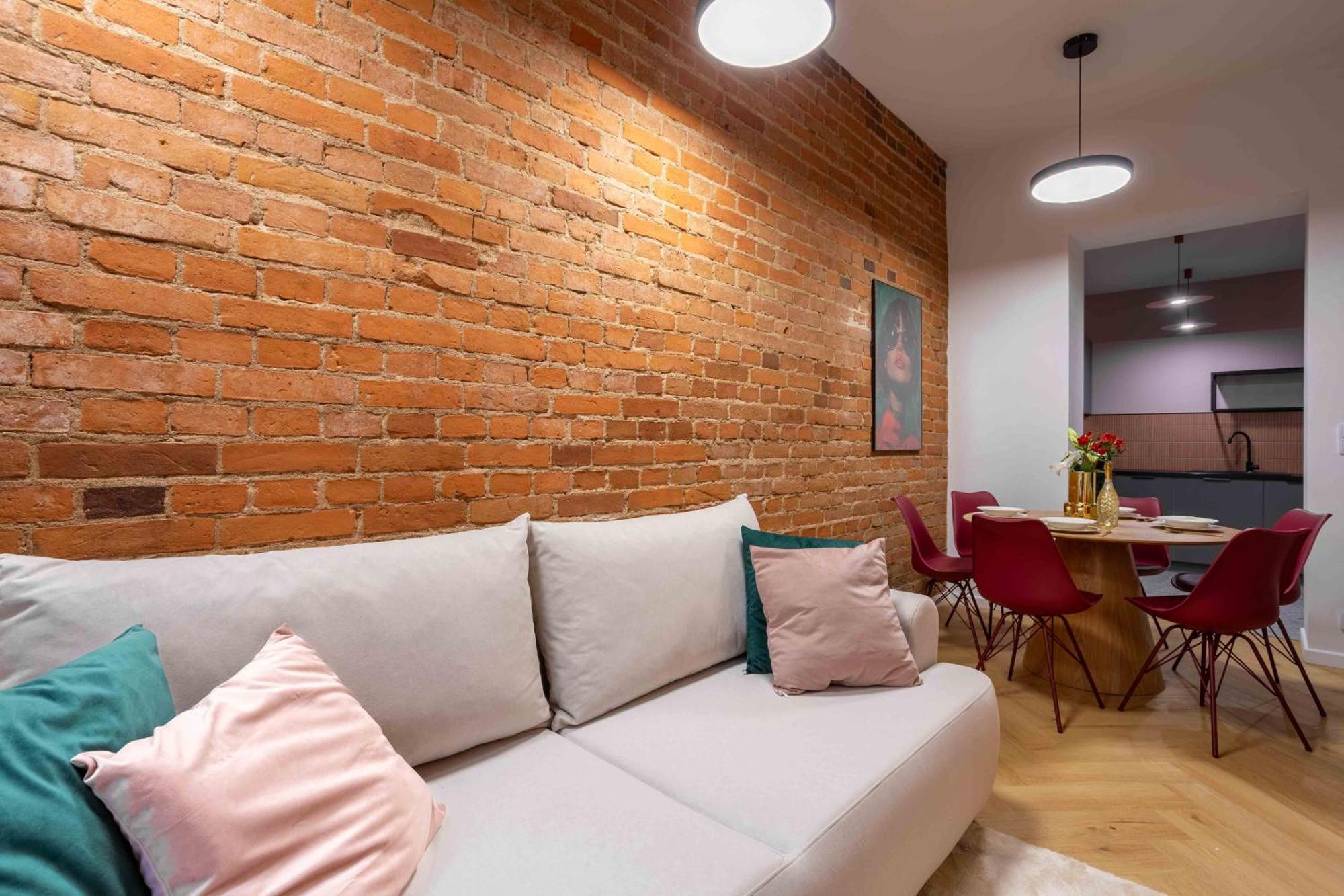 Comfy Modern In Old Town Parking By Hoomvi * Wrocław