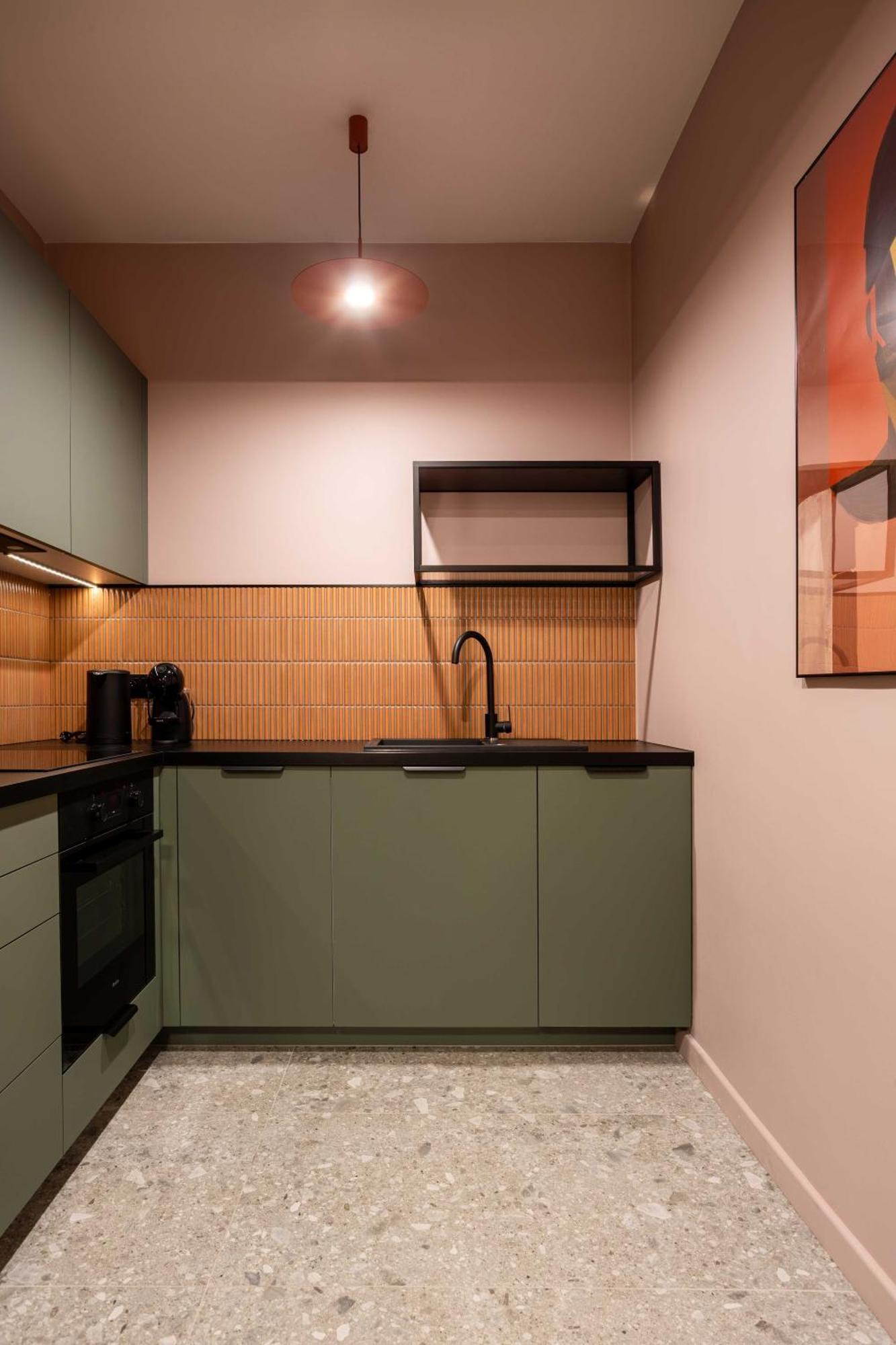 Comfy Modern In Old Town Parking By Hoomvi Apartament